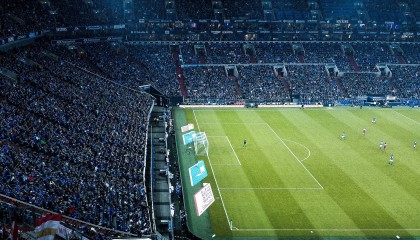 开云官网-《线上线下融合：新型电竞赛事模式探索》，线上线下比赛