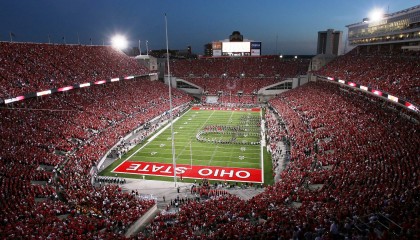 开云体育ios-“球迷投稿：最感动的篮球瞬间大盘点”，篮球感人视频